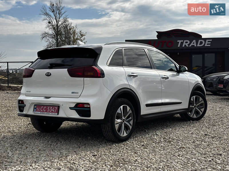 Позашляховик / Кросовер Kia Niro 2020 в Львові фото 15 Позашляховик / Кросовер Kia Niro 2020 в Львові