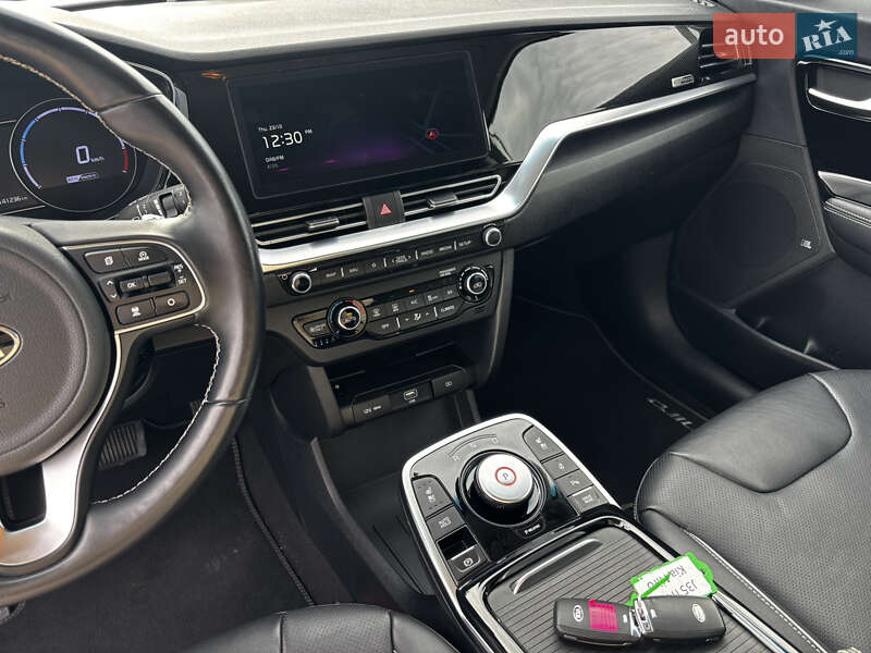 Позашляховик / Кросовер Kia Niro 2020 в Львові фото 30 Позашляховик / Кросовер Kia Niro 2020 в Львові