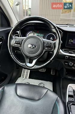 Внедорожник / Кроссовер Kia Niro 2020 в 