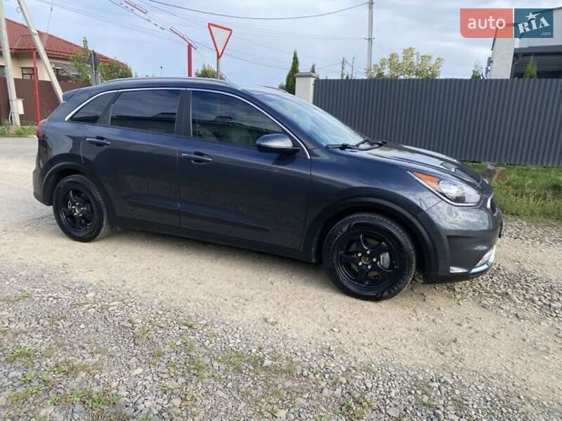 Позашляховик / Кросовер Kia Niro 2018 в Ужгороді