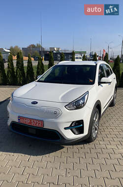 Позашляховик / Кросовер Kia Niro 2021 в Чернівцях