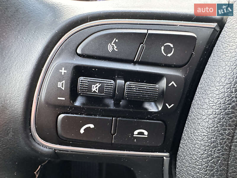 Позашляховик / Кросовер Kia Niro 2020 в Тернополі фото 88 Позашляховик / Кросовер Kia Niro 2020 в Тернополі