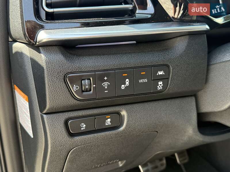 Позашляховик / Кросовер Kia Niro 2020 в Львові фото 15 Позашляховик / Кросовер Kia Niro 2020 в Львові