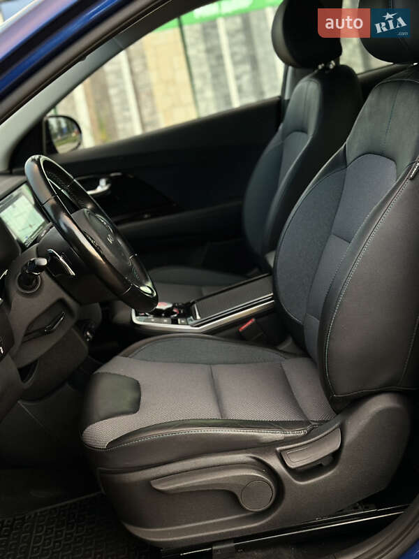 Внедорожник / Кроссовер Kia Niro 2022 в Ровно