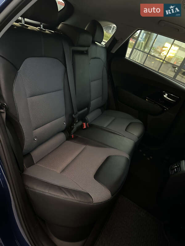 Внедорожник / Кроссовер Kia Niro 2022 в Ровно