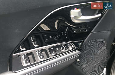 Позашляховик / Кросовер Kia Niro 2020 в 