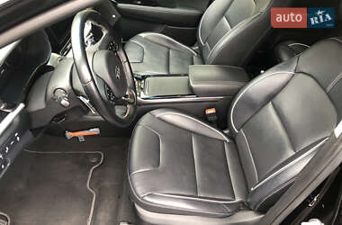 Позашляховик / Кросовер Kia Niro 2020 в 