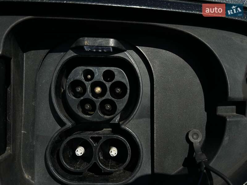 Позашляховик / Кросовер Kia Niro 2020 в Львові фото 10 Позашляховик / Кросовер Kia Niro 2020 в Львові