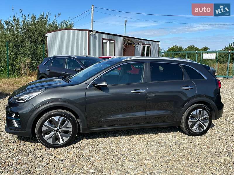 Позашляховик / Кросовер Kia Niro 2020 в Львові фото 19 Позашляховик / Кросовер Kia Niro 2020 в Львові