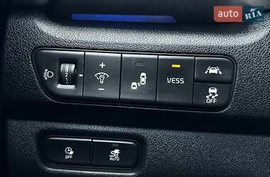 Внедорожник / Кроссовер Kia Niro 2020 в 