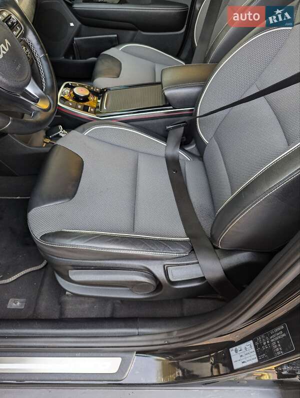 Позашляховик / Кросовер Kia Niro 2021 в Звягелі