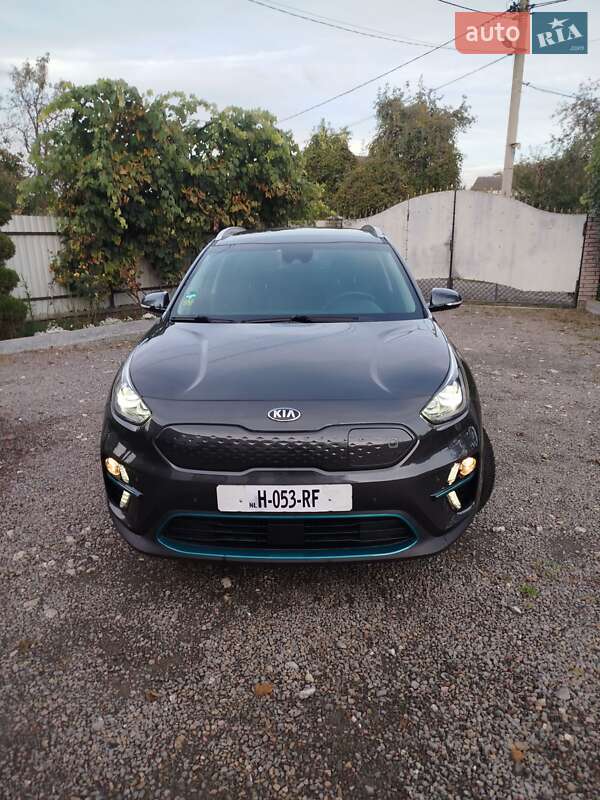 Внедорожник / Кроссовер Kia Niro 2019 в Львове фото 3 Внедорожник / Кроссовер Kia Niro 2019 в Львове