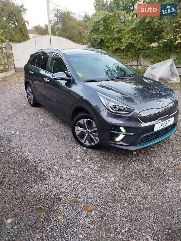 Внедорожник / Кроссовер Kia Niro 2019 в Львове фото 6 Внедорожник / Кроссовер Kia Niro 2019 в Львове