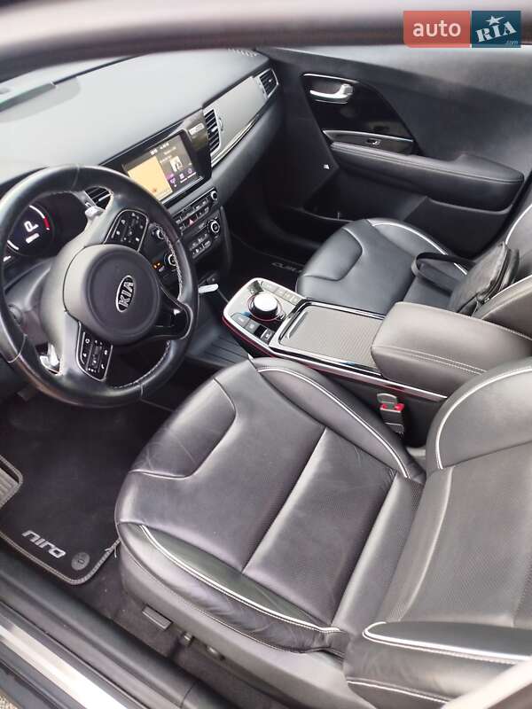 Внедорожник / Кроссовер Kia Niro 2019 в Львове фото 18 Внедорожник / Кроссовер Kia Niro 2019 в Львове