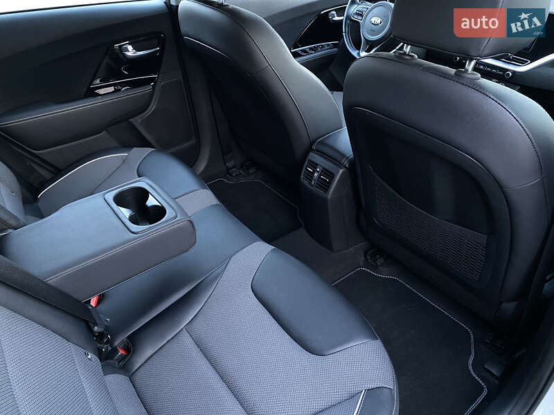 Внедорожник / Кроссовер Kia Niro 2021 в Львове