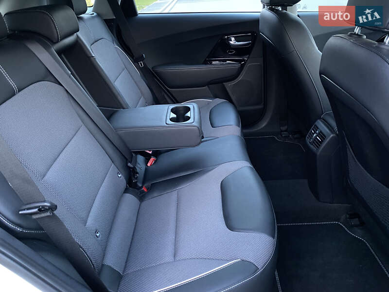 Внедорожник / Кроссовер Kia Niro 2021 в Львове