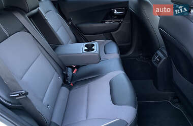 Внедорожник / Кроссовер Kia Niro 2021 в 