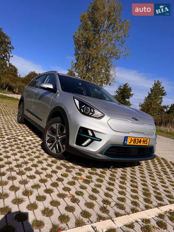 Внедорожник / Кроссовер Kia Niro 2020 в 