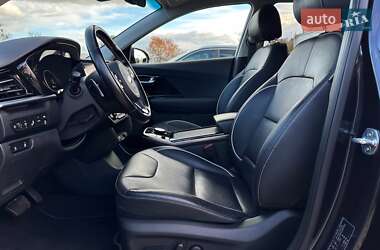 Позашляховик / Кросовер Kia Niro 2020 в  фото 36 Позашляховик / Кросовер Kia Niro 2020 в