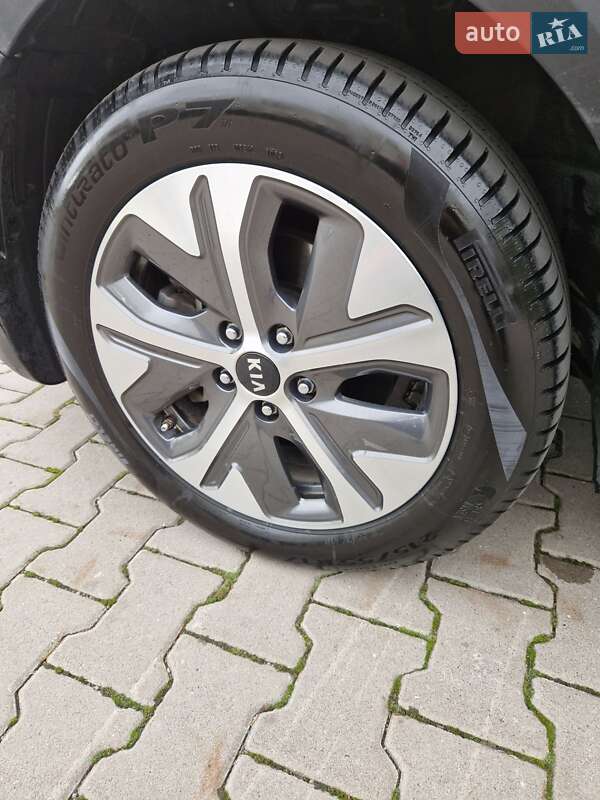 Позашляховик / Кросовер Kia Niro 2020 в Хмельницькому