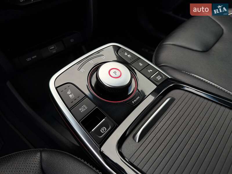 Позашляховик / Кросовер Kia Niro 2020 в Чернівцях фото 45 Позашляховик / Кросовер Kia Niro 2020 в Чернівцях