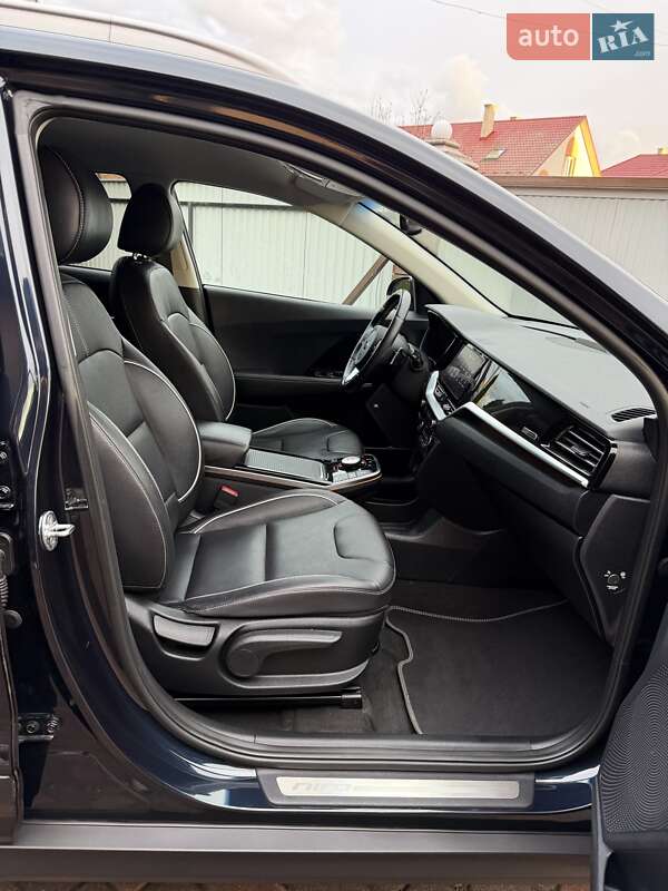Позашляховик / Кросовер Kia Niro 2020 в Чернівцях фото 68 Позашляховик / Кросовер Kia Niro 2020 в Чернівцях