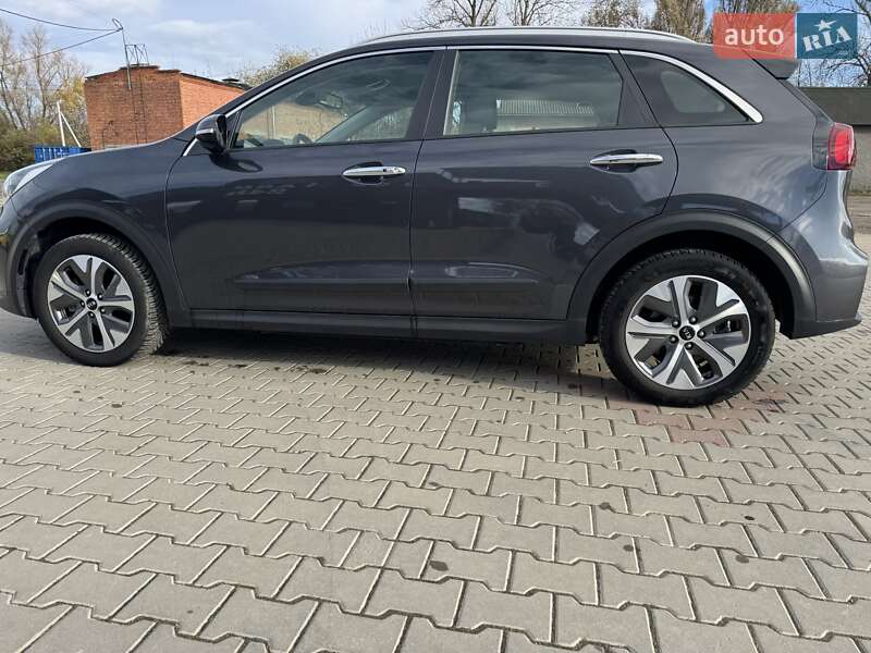 Внедорожник / Кроссовер Kia Niro 2020 в Коломые фото 10 Внедорожник / Кроссовер Kia Niro 2020 в Коломые