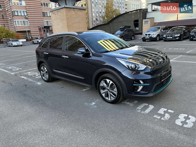 Внедорожник / Кроссовер Kia Niro 2020 в Киеве