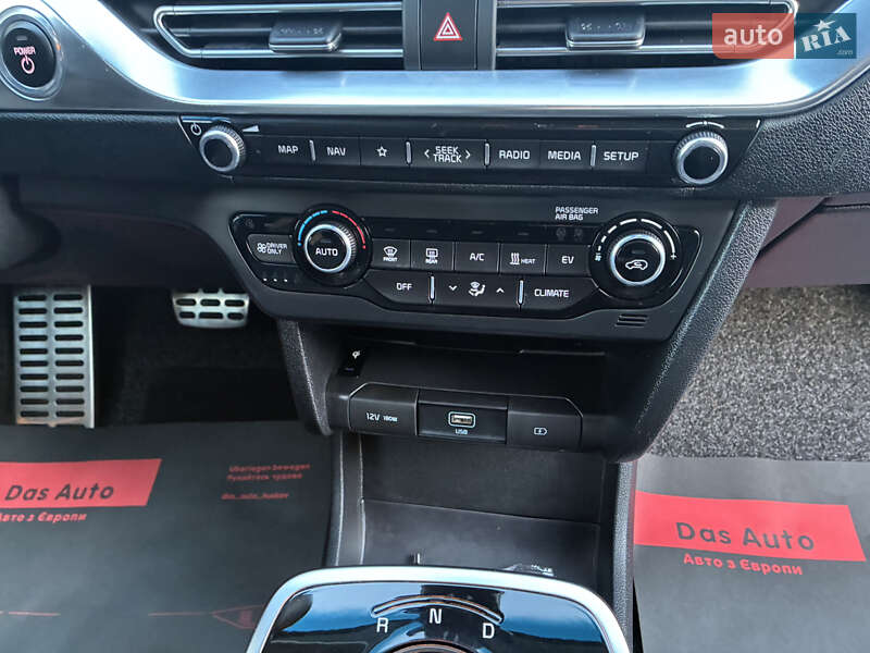 Внедорожник / Кроссовер Kia Niro 2020 в Киеве