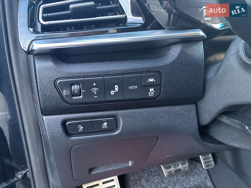 Внедорожник / Кроссовер Kia Niro 2020 в Киеве