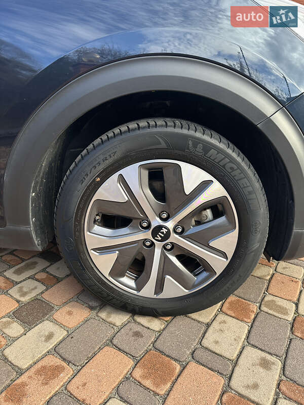 Позашляховик / Кросовер Kia Niro 2020 в Києві