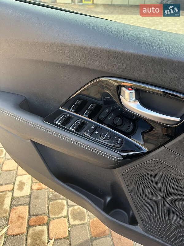 Позашляховик / Кросовер Kia Niro 2020 в Києві