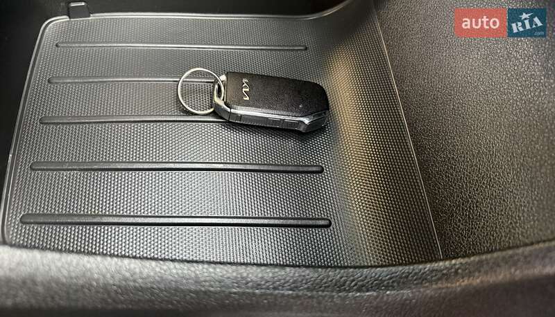 Внедорожник / Кроссовер Kia Niro 2022 в Львове