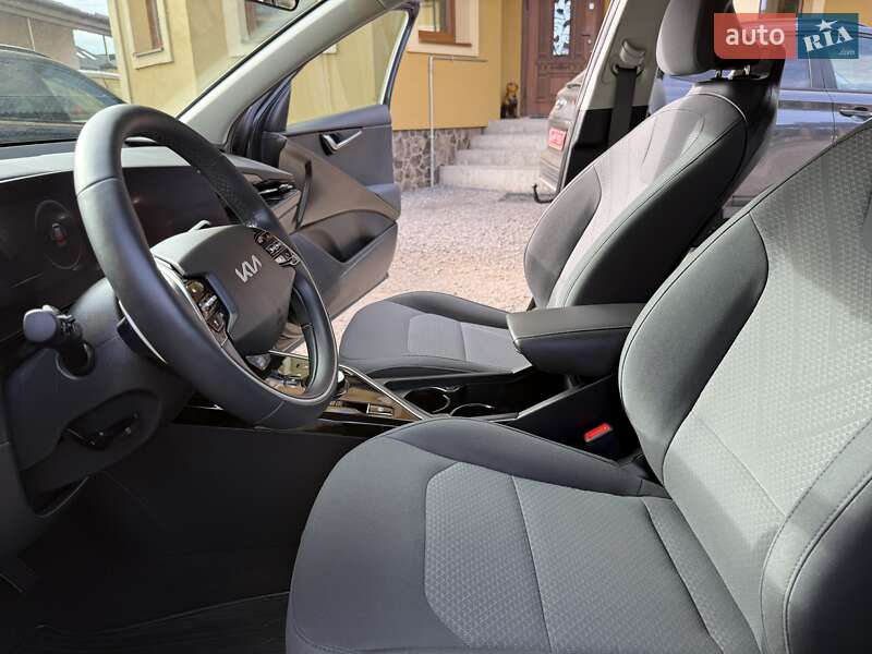 Позашляховик / Кросовер Kia Niro 2022 в Львові