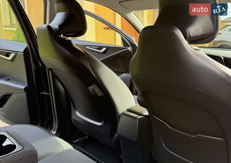 Позашляховик / Кросовер Kia Niro 2022 в Львові