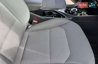 Внедорожник / Кроссовер Kia Niro 2023 в 