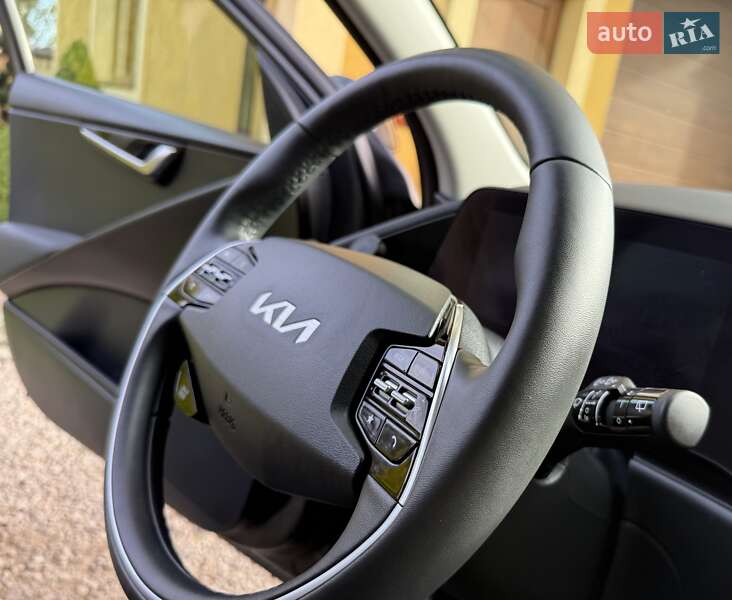 Позашляховик / Кросовер Kia Niro 2022 в Львові