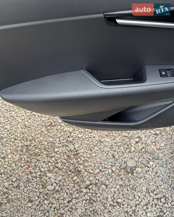 Позашляховик / Кросовер Kia Niro 2022 в Львові