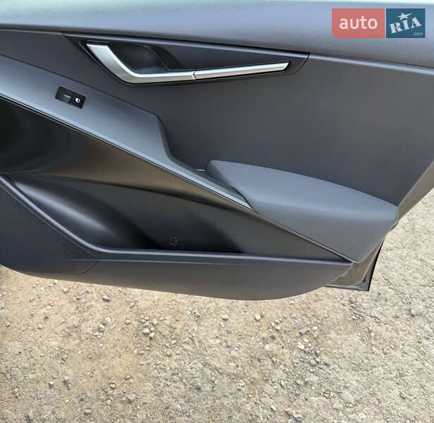 Позашляховик / Кросовер Kia Niro 2022 в Львові