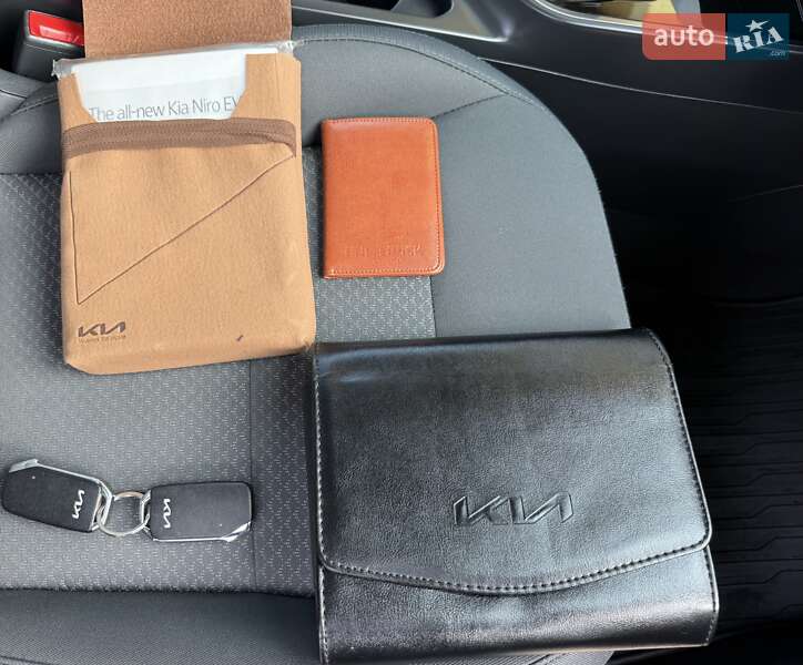 Позашляховик / Кросовер Kia Niro 2022 в Львові