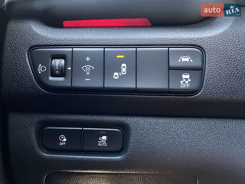 Внедорожник / Кроссовер Kia Niro 2021 в Львове фото 4 Внедорожник / Кроссовер Kia Niro 2021 в Львове