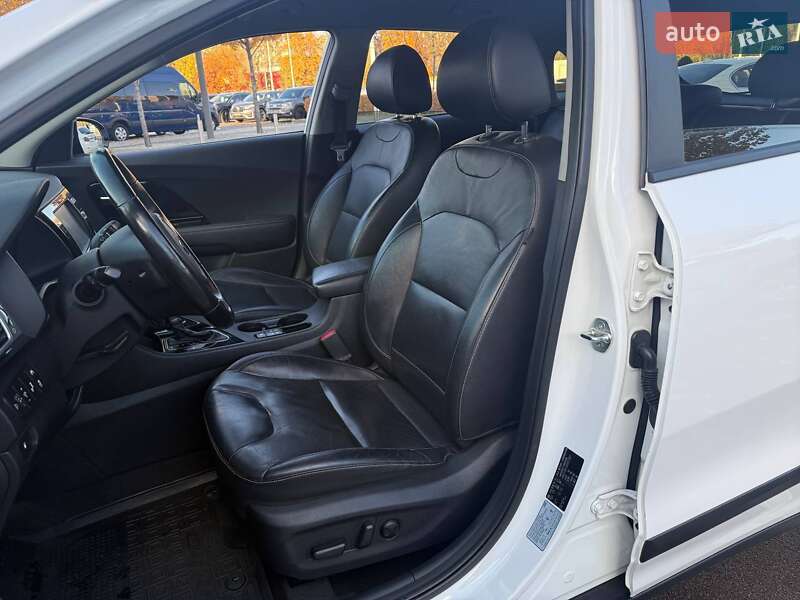 Внедорожник / Кроссовер Kia Niro 2017 в Киеве фото 12 Внедорожник / Кроссовер Kia Niro 2017 в Киеве