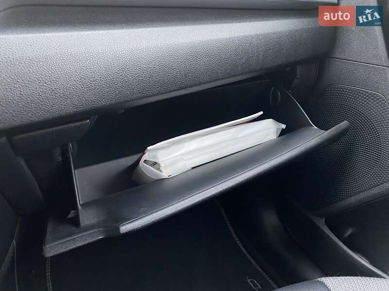 Внедорожник / Кроссовер Kia Niro 2020 в Львове фото 51 Внедорожник / Кроссовер Kia Niro 2020 в Львове