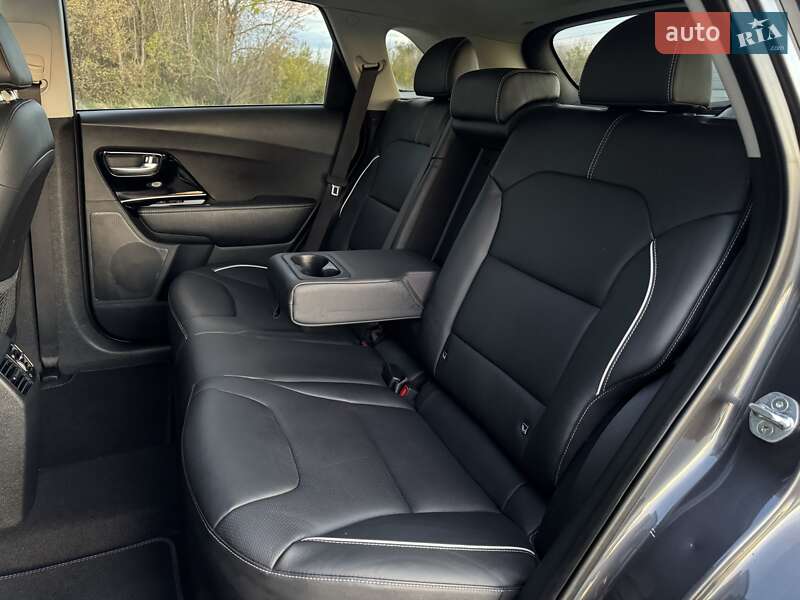 Внедорожник / Кроссовер Kia Niro 2019 в Тернополе