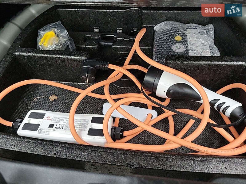 Позашляховик / Кросовер Kia Niro 2020 в Черкасах