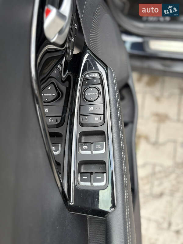 Внедорожник / Кроссовер Kia Niro 2019 в Коломые