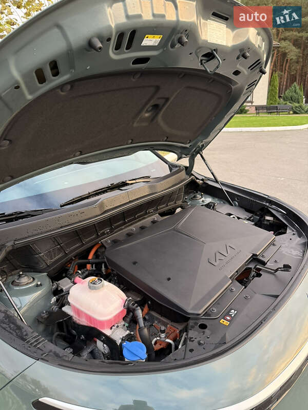 Внедорожник / Кроссовер Kia Niro 2023 в Киеве