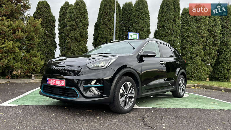 Внедорожник / Кроссовер Kia Niro 2020 в Млинове