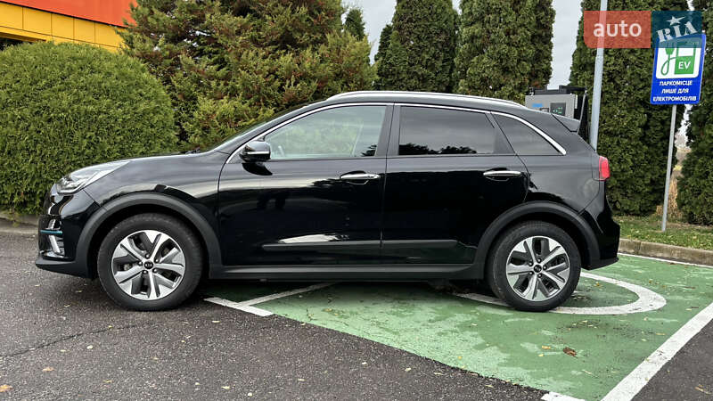Внедорожник / Кроссовер Kia Niro 2020 в Млинове