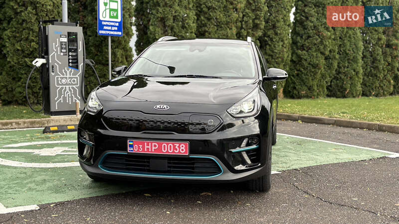 Внедорожник / Кроссовер Kia Niro 2020 в Млинове